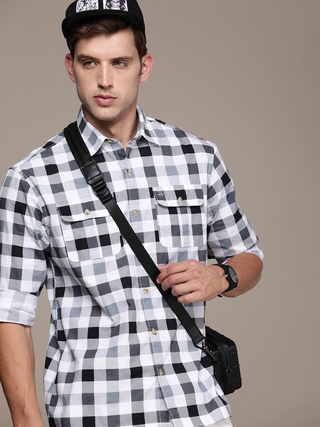 

WROGN Pure Cotton Regular Fit Checked Casual Shirt, Black