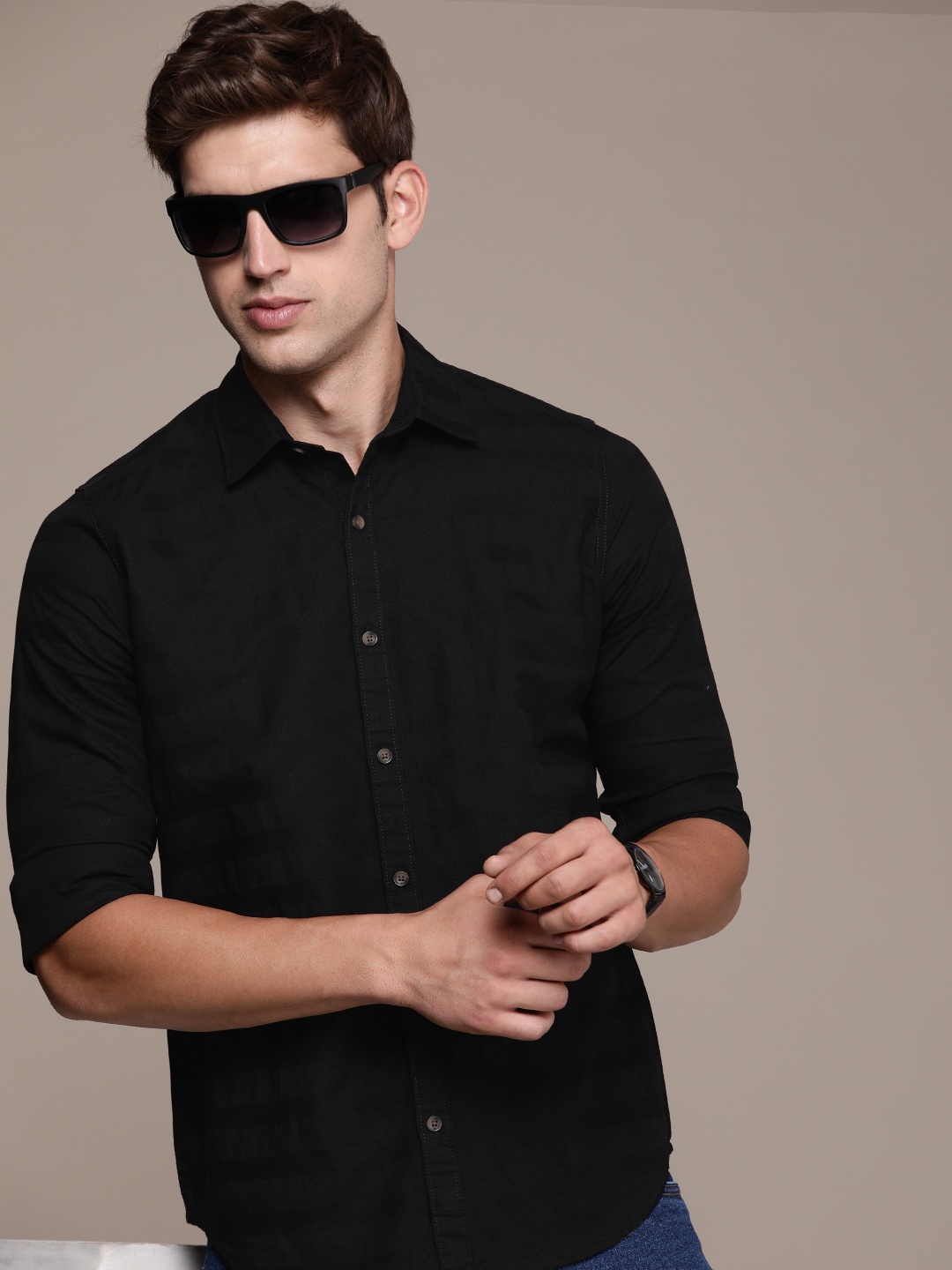 

WROGN Men Slim Fit Tartan Checks Pure Cotton Casual Shirt, Black