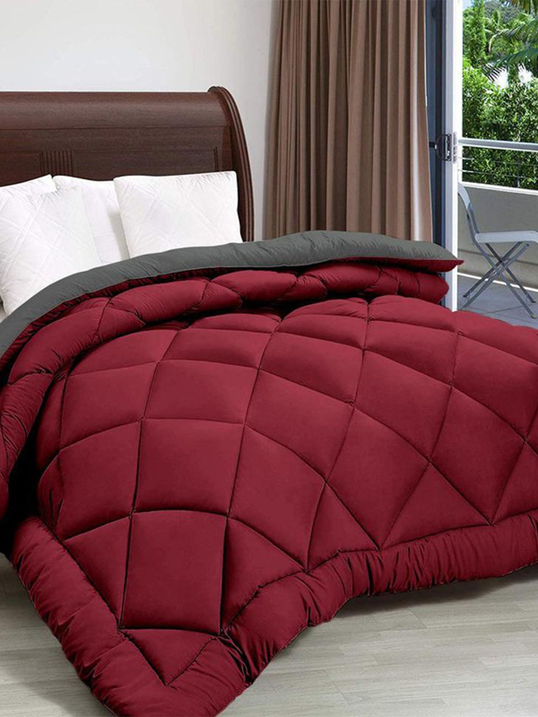

RF RELAXFEEL Maroon & Grey Geometric Heavy Winter 233 GSM Single Bed Quilt
