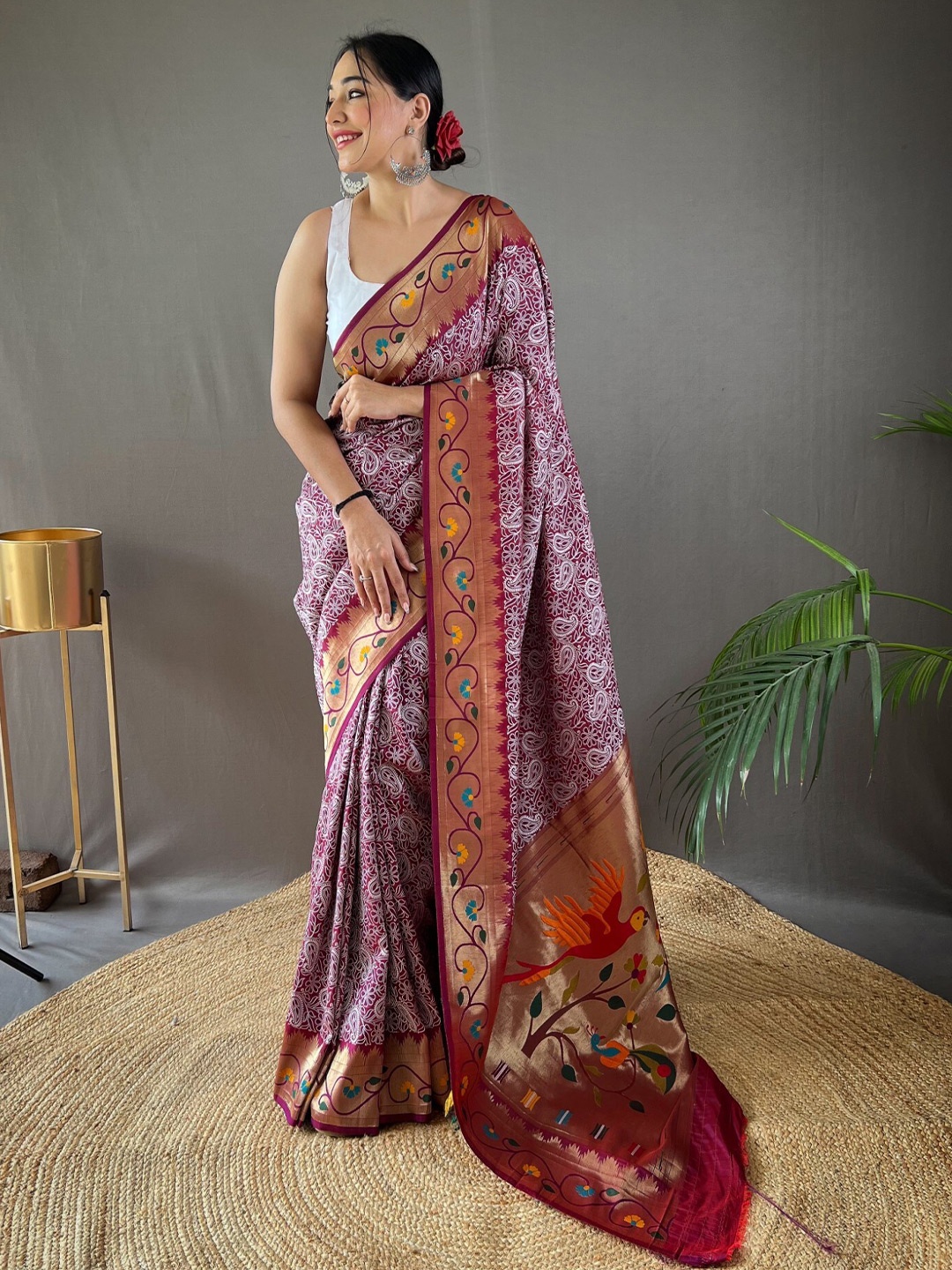 

LeeliPeeri Designer Paisley Woven Design Zari Saree, Burgundy