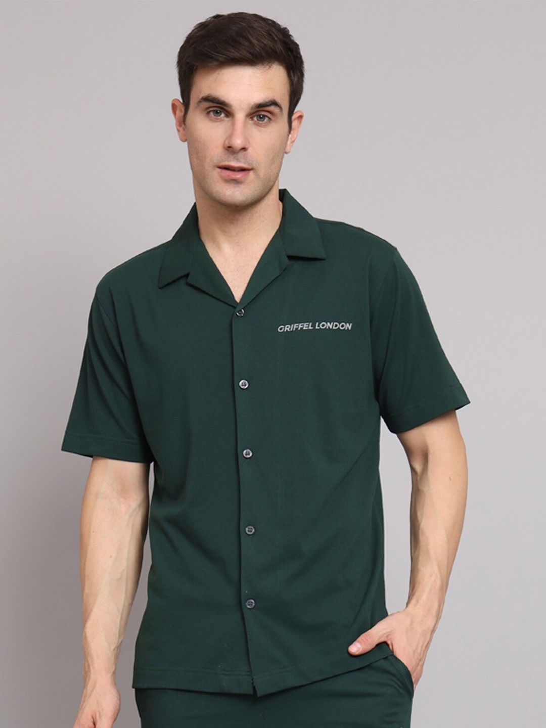 

GRIFFEL Premium Cuban Collar Short Sleeves Cotton Casual Shirt, Green