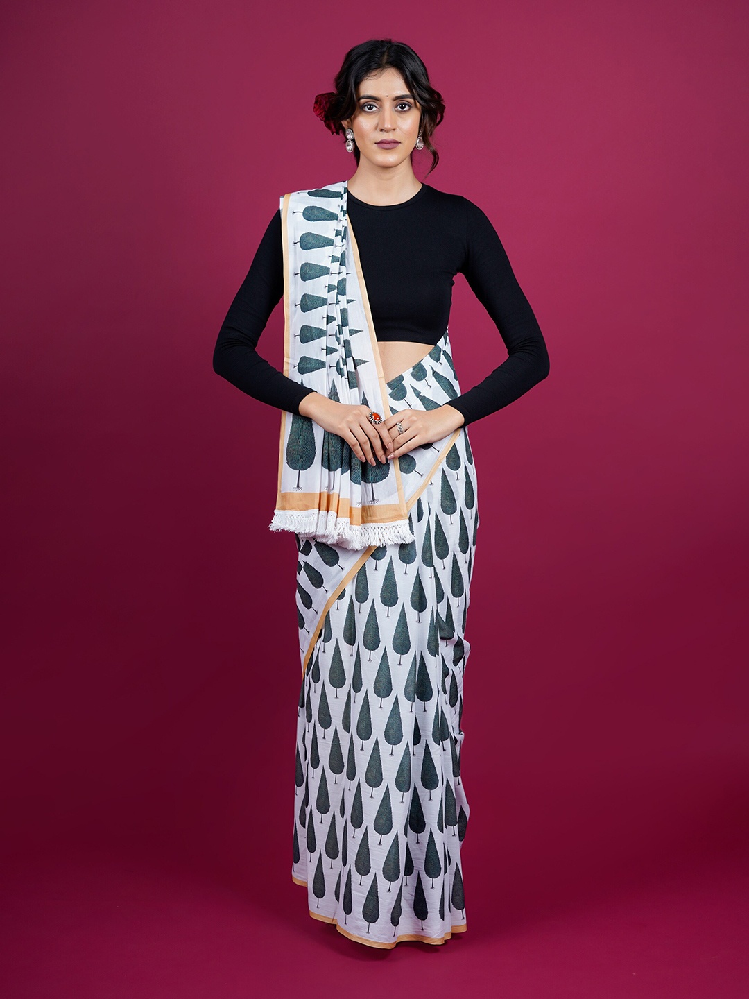 

BUTA BUTI Floral Printed Pure Cotton Saree, White