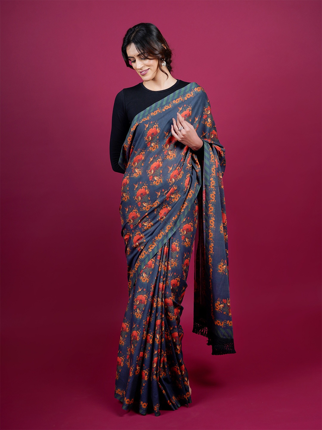 

BUTA BUTI Floral Printed Pure Cotton Saree, Navy blue