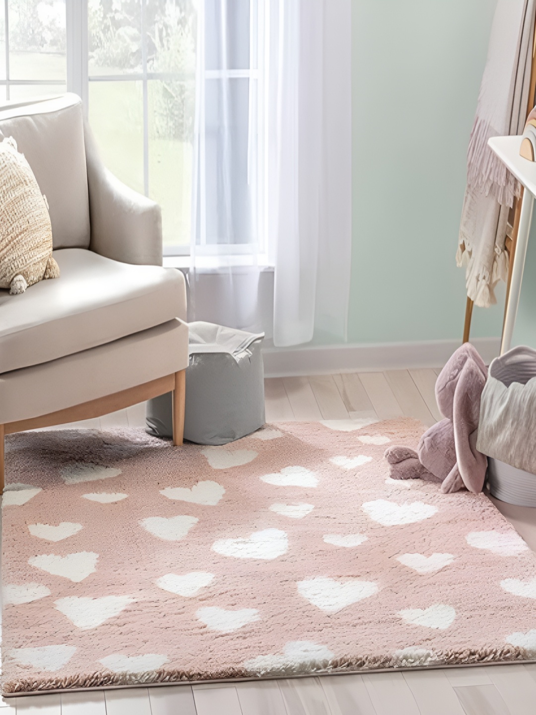 

Shopgallery White & Peach Coloured Geometric Anti-Skid Shaggy Carpet