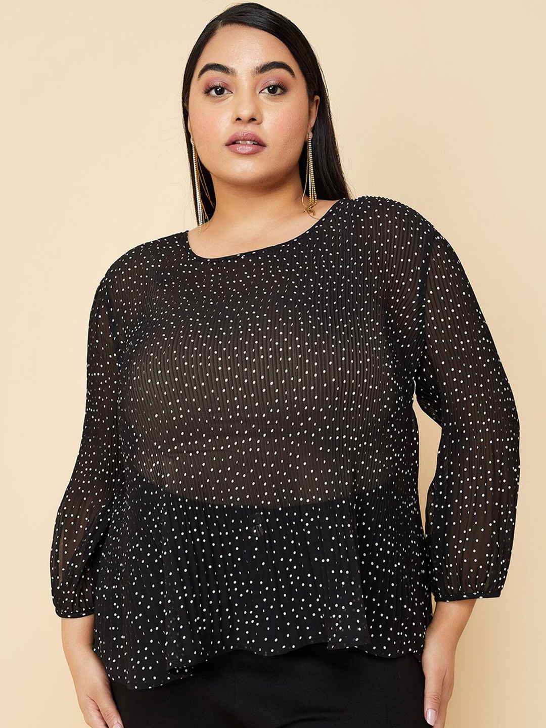 

max Round Neck Geometric Printed Top, Black