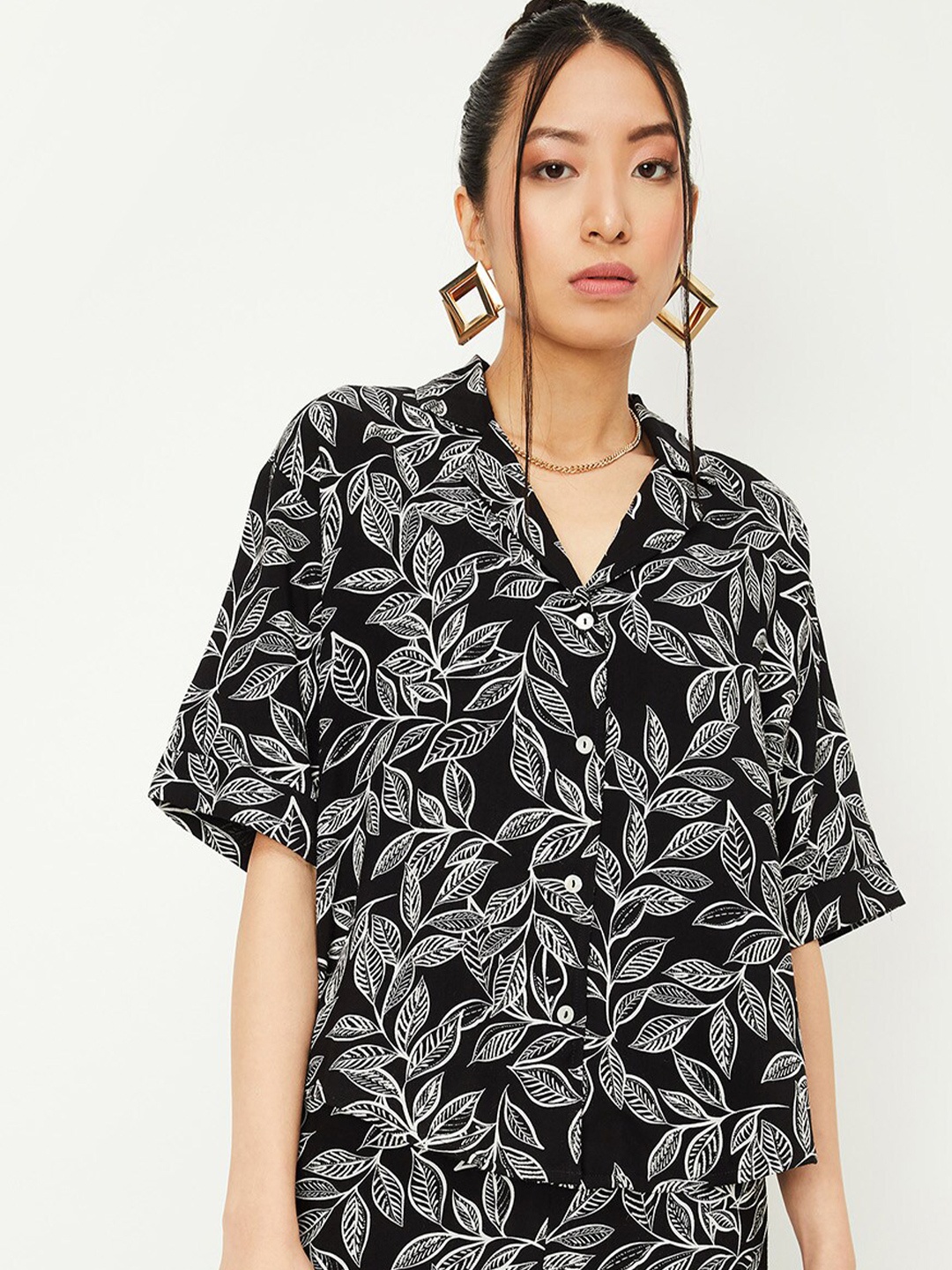 

max Floral Print Shirt Style Top, Black