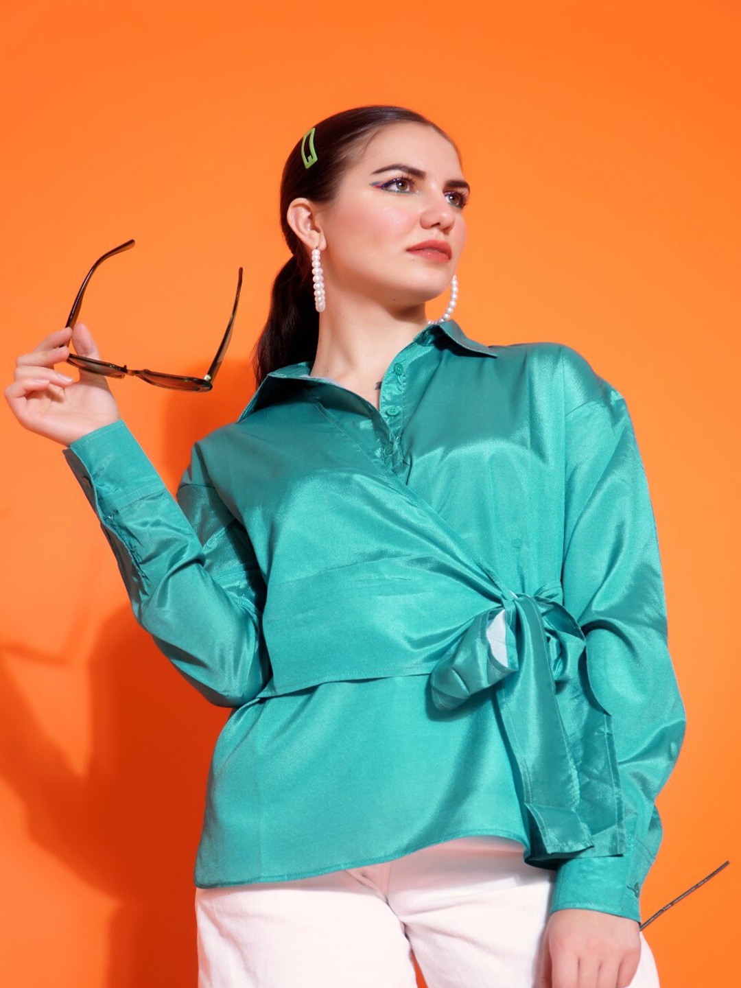 

Stylecast X Hersheinbox Spread Collar Long Sleeves Tie-Ups Boxy Casual Shirt, Green