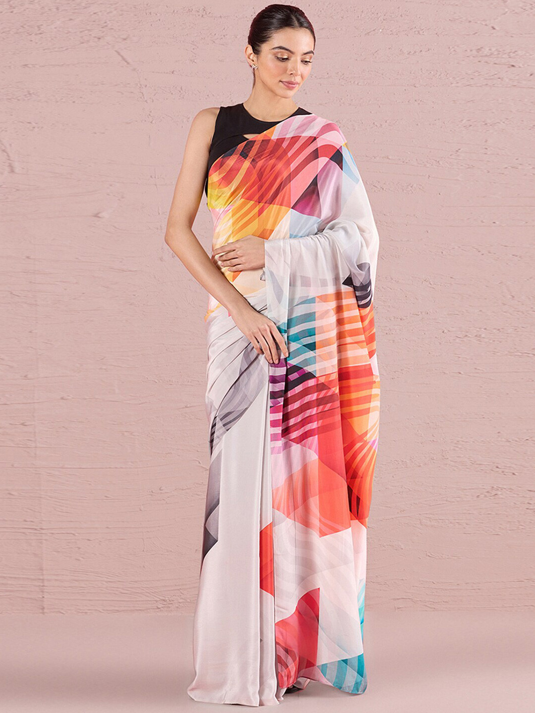 

navyasa by liva Geometric Printed Saree, Grey