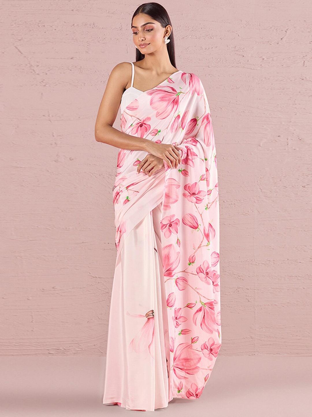 

navyasa by liva Floral Printed Liva Saree, Pink