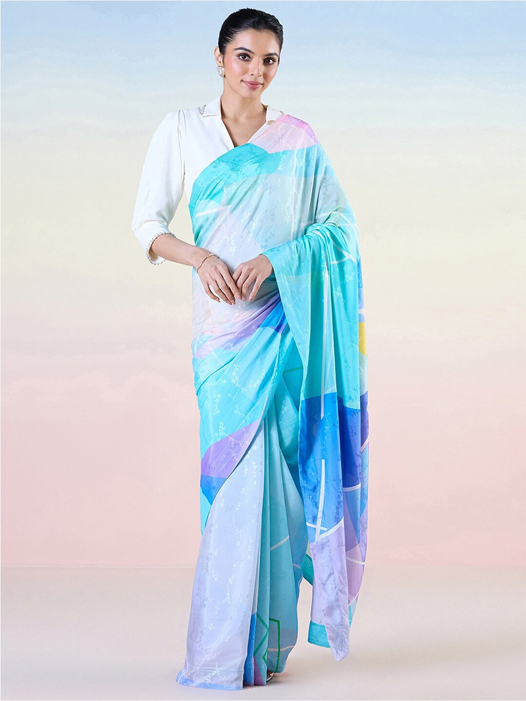 

navyasa by liva Blue & Purple Geometric Printed Saree