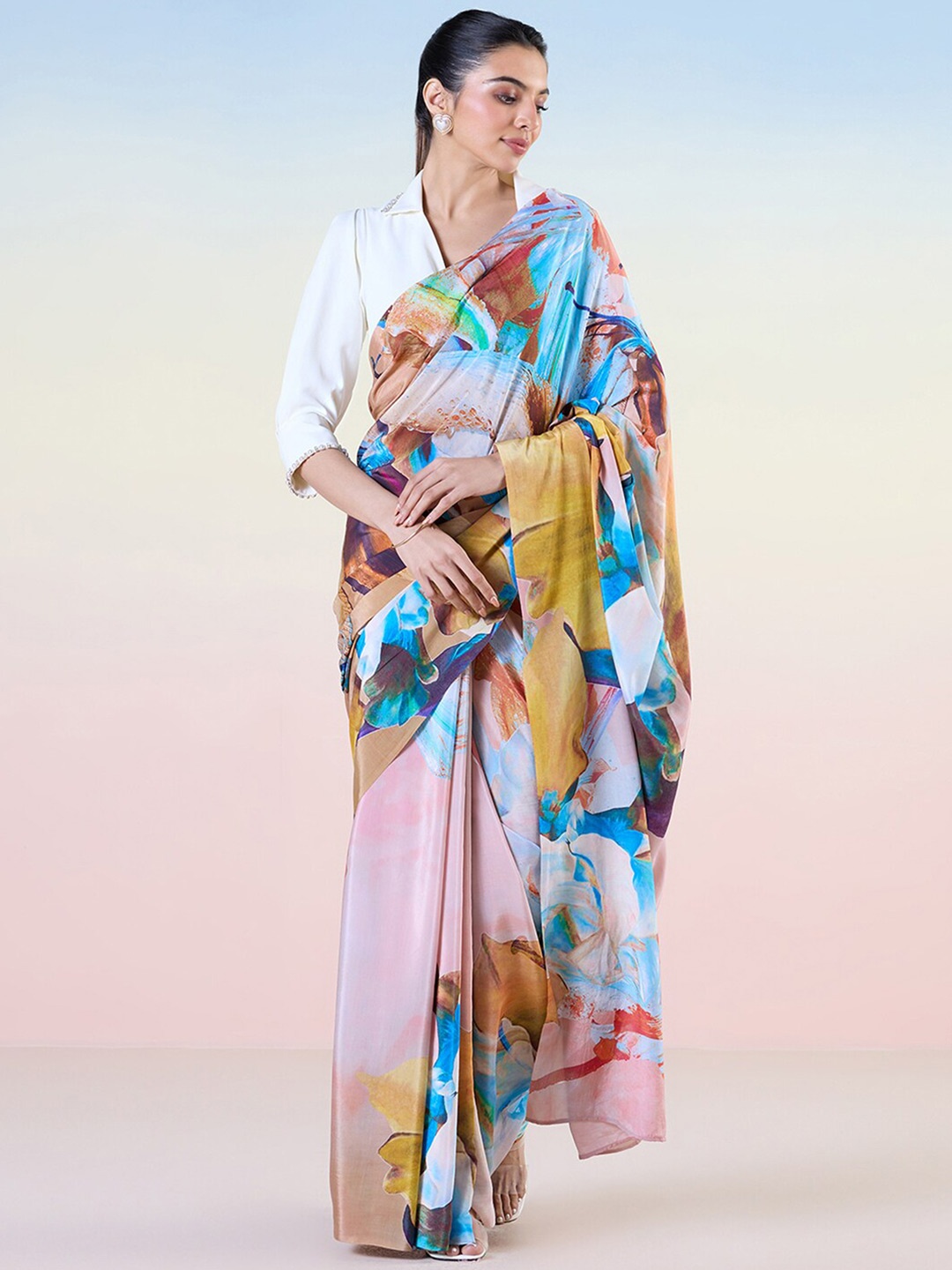 

navyasa by liva Floral Printed Liva Saree, Peach