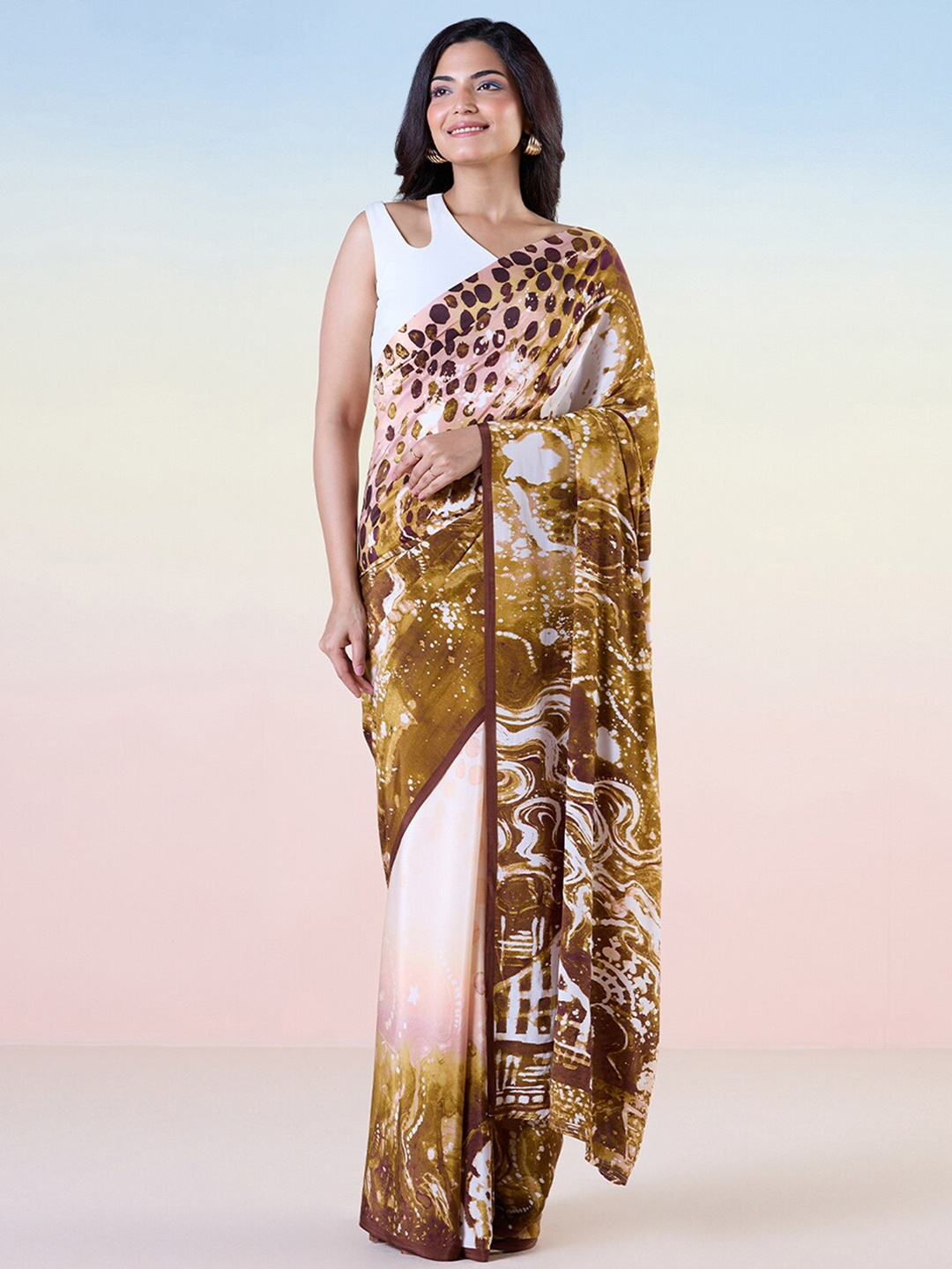 

navyasa by liva Floral Printed Saree, Brown