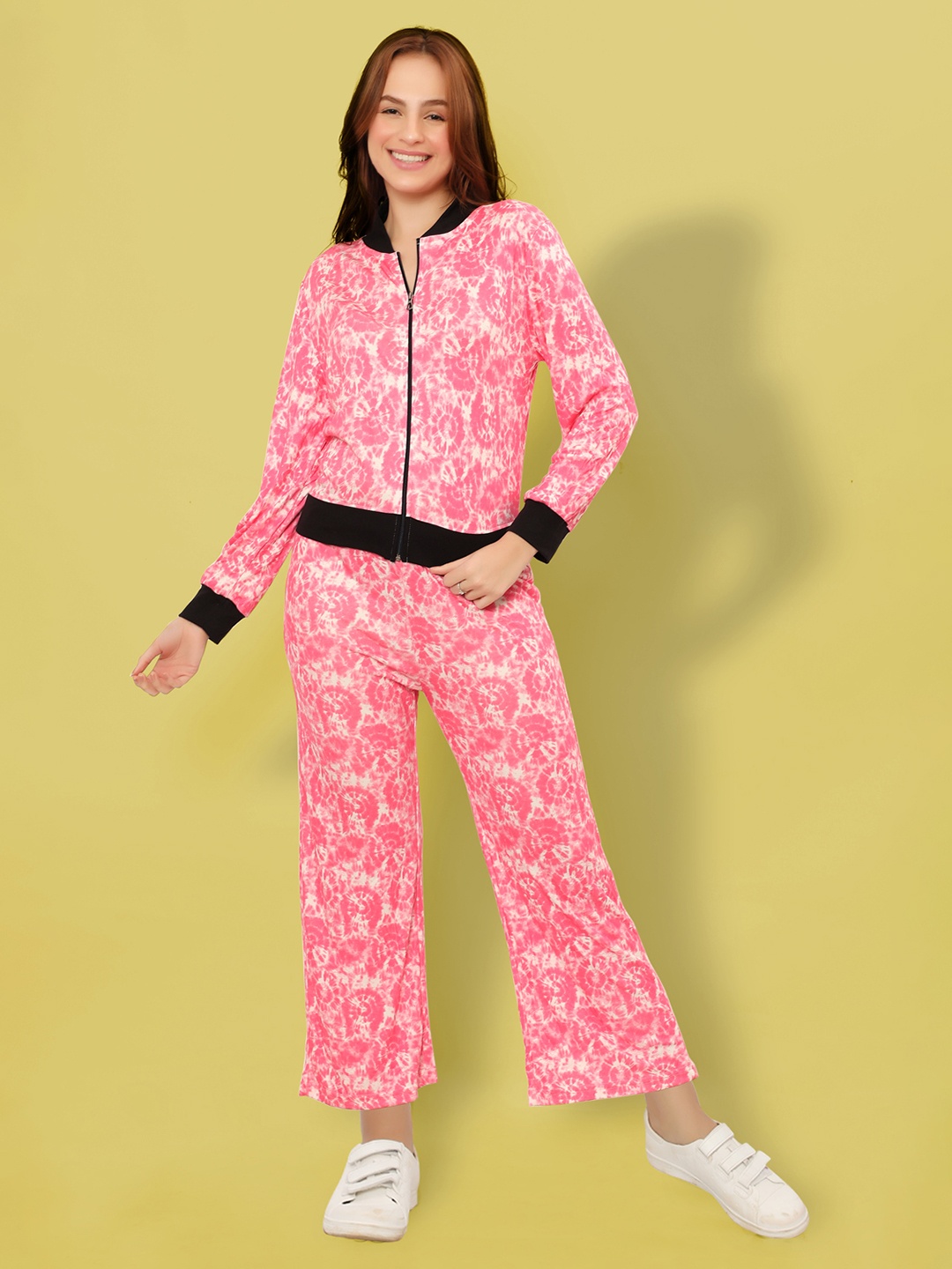 

Ninos Dreams Abstract Printed Jacket With Mid-Rise Palazzos, Pink
