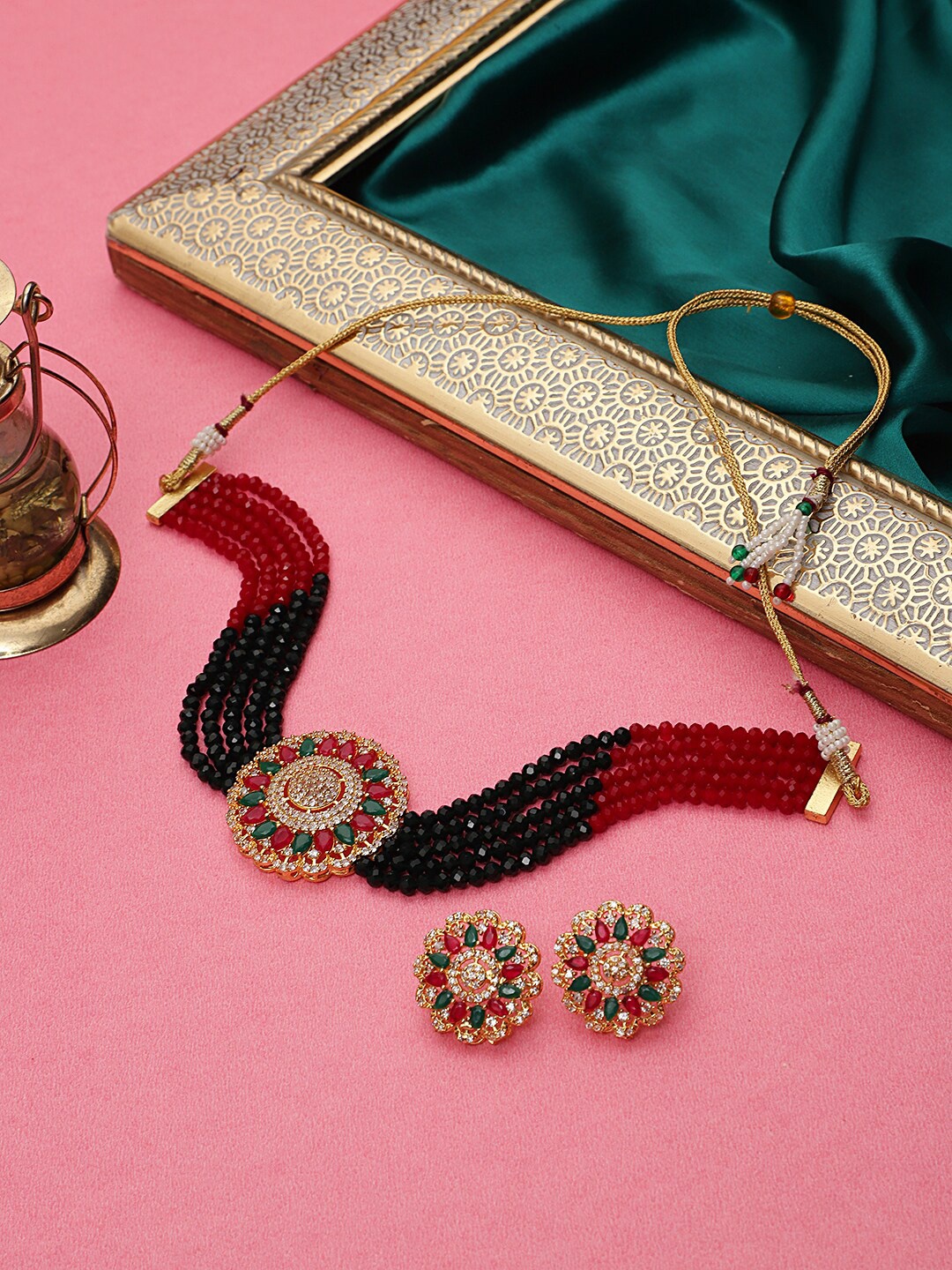 

STEORRA JEWELS Gold-Plated Kundan-Studded & Beaded Jewellery Set