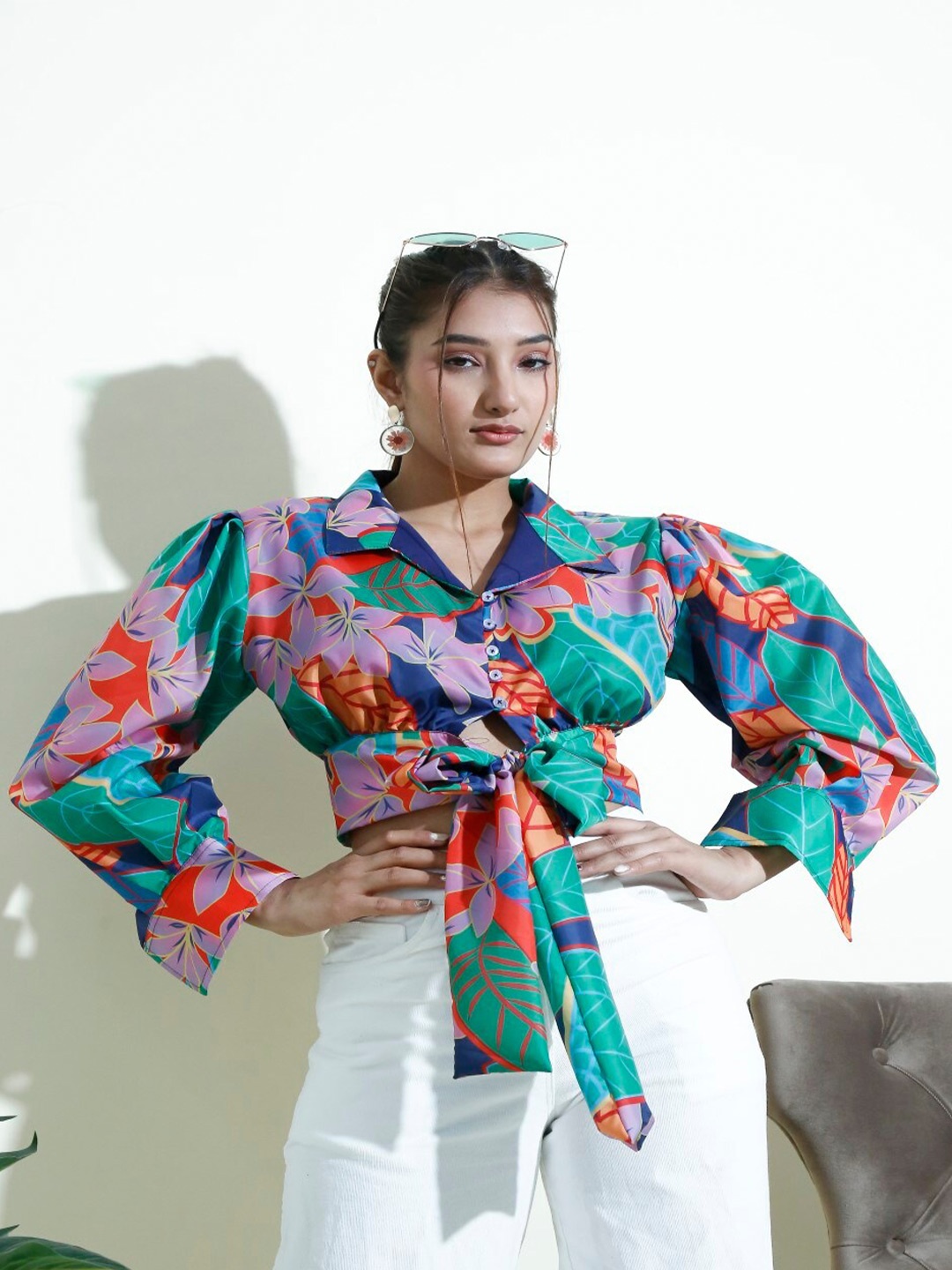 

Stylecast X Hersheinbox Purple & Green Floral Printed Shirt Style Top