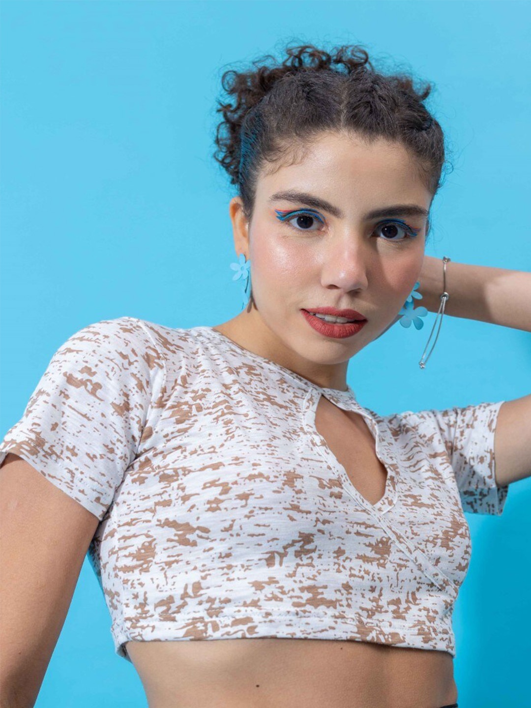 

Stylecast X Hersheinbox Print Round Neck Cotton Crop Top, White
