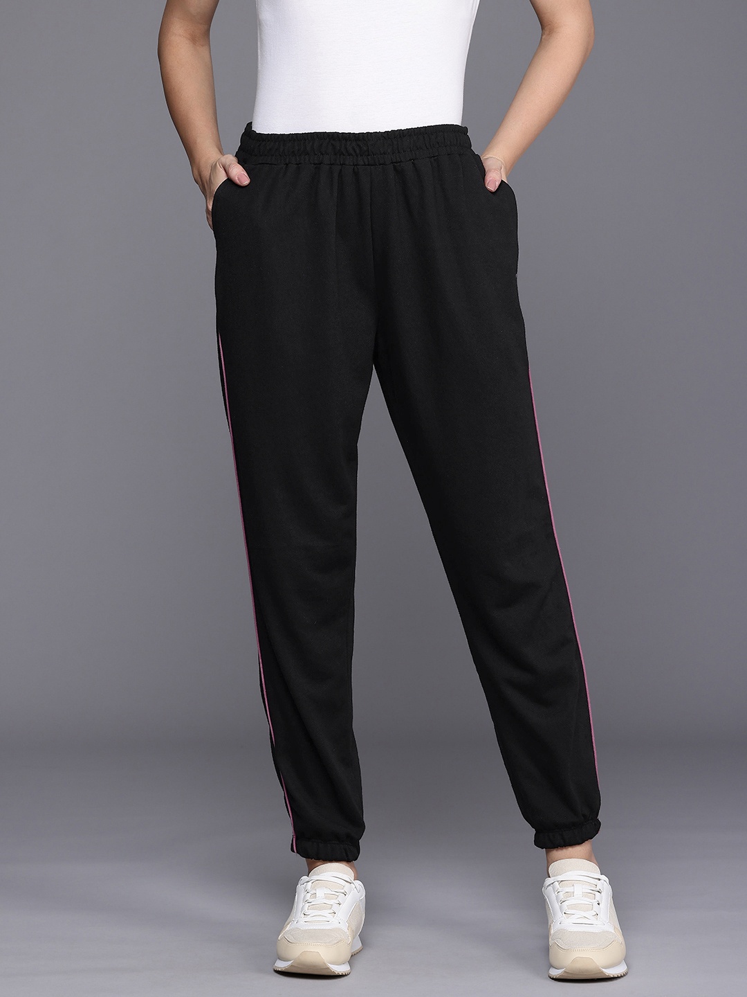 

HRX By Hrithik Roshan Lifestyle Women Joggers, Black