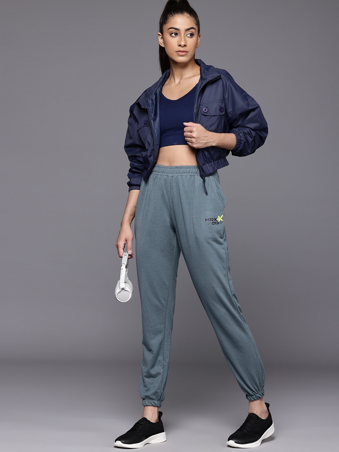 

HRX by Hrithik Roshan Women Lifestyle Joggers, Grey