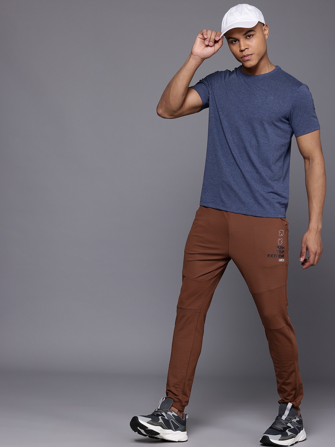 

HRX by Hrithik Roshan Men Regular Fit Lifestyle Trackpants, Brown