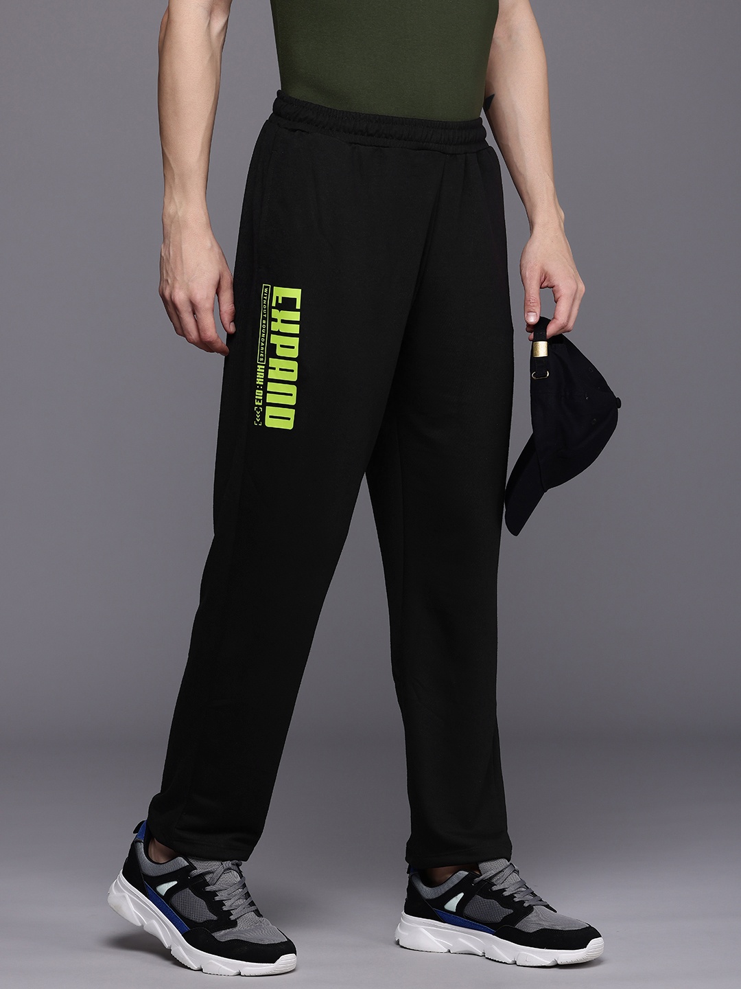 

HRX by Hrithik Roshan Men Printed Lifestyle Track Pants, Black