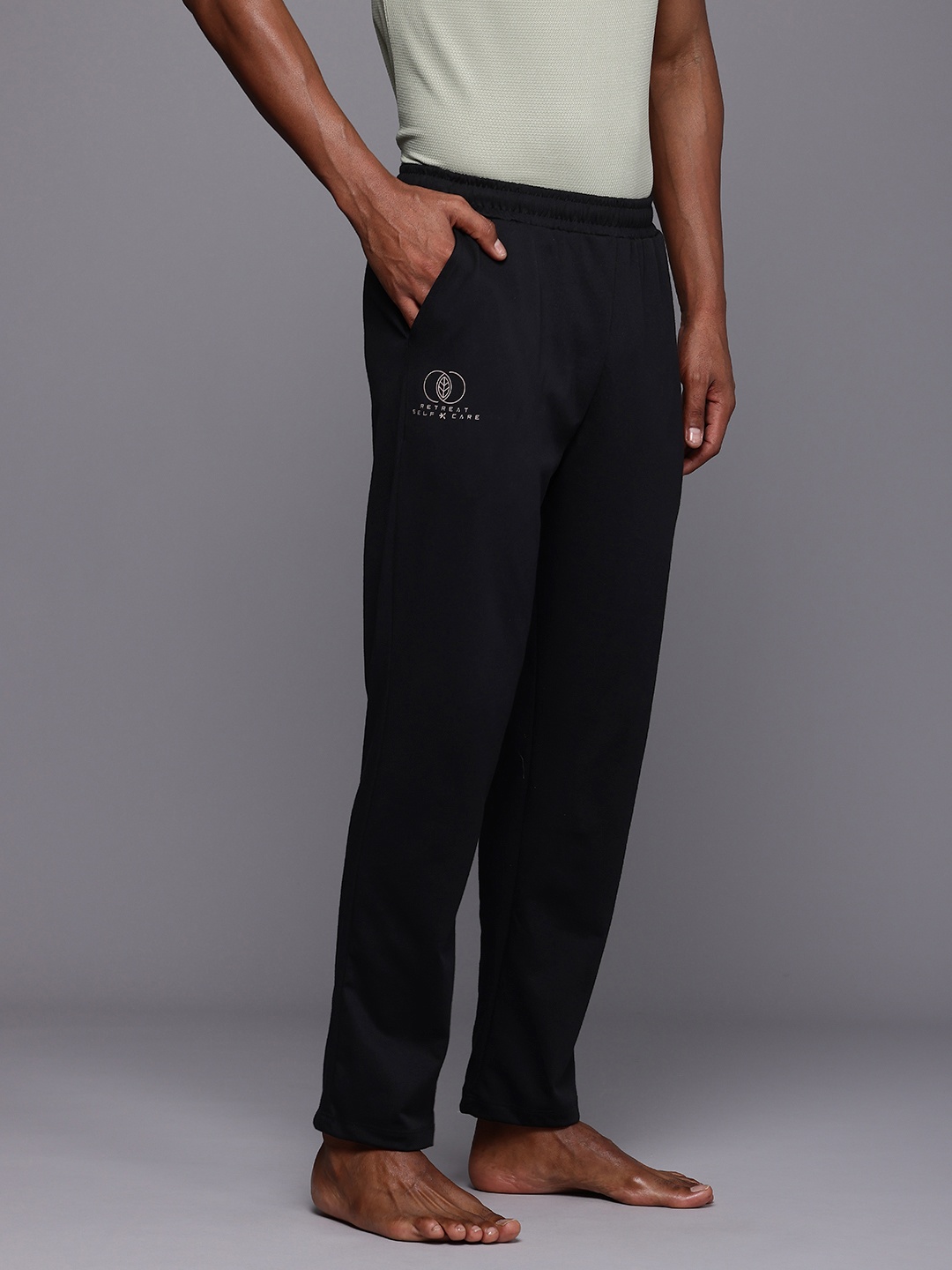 

HRX by Hrithik Roshan Men Printed Detail Yoga Track Pants, Black
