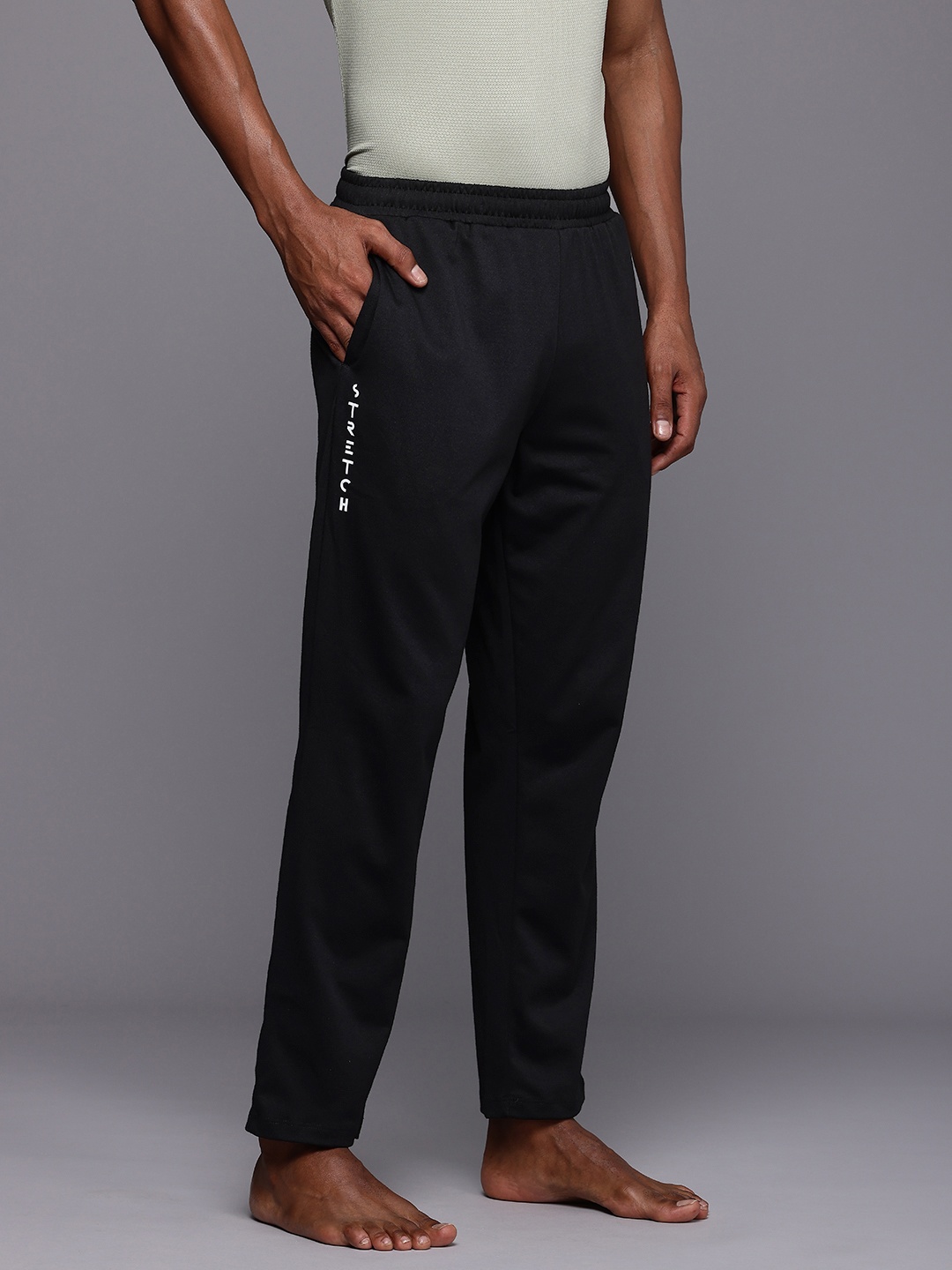 

HRX by Hrithik Roshan Men Printed Detail Yoga Track Pants, Black