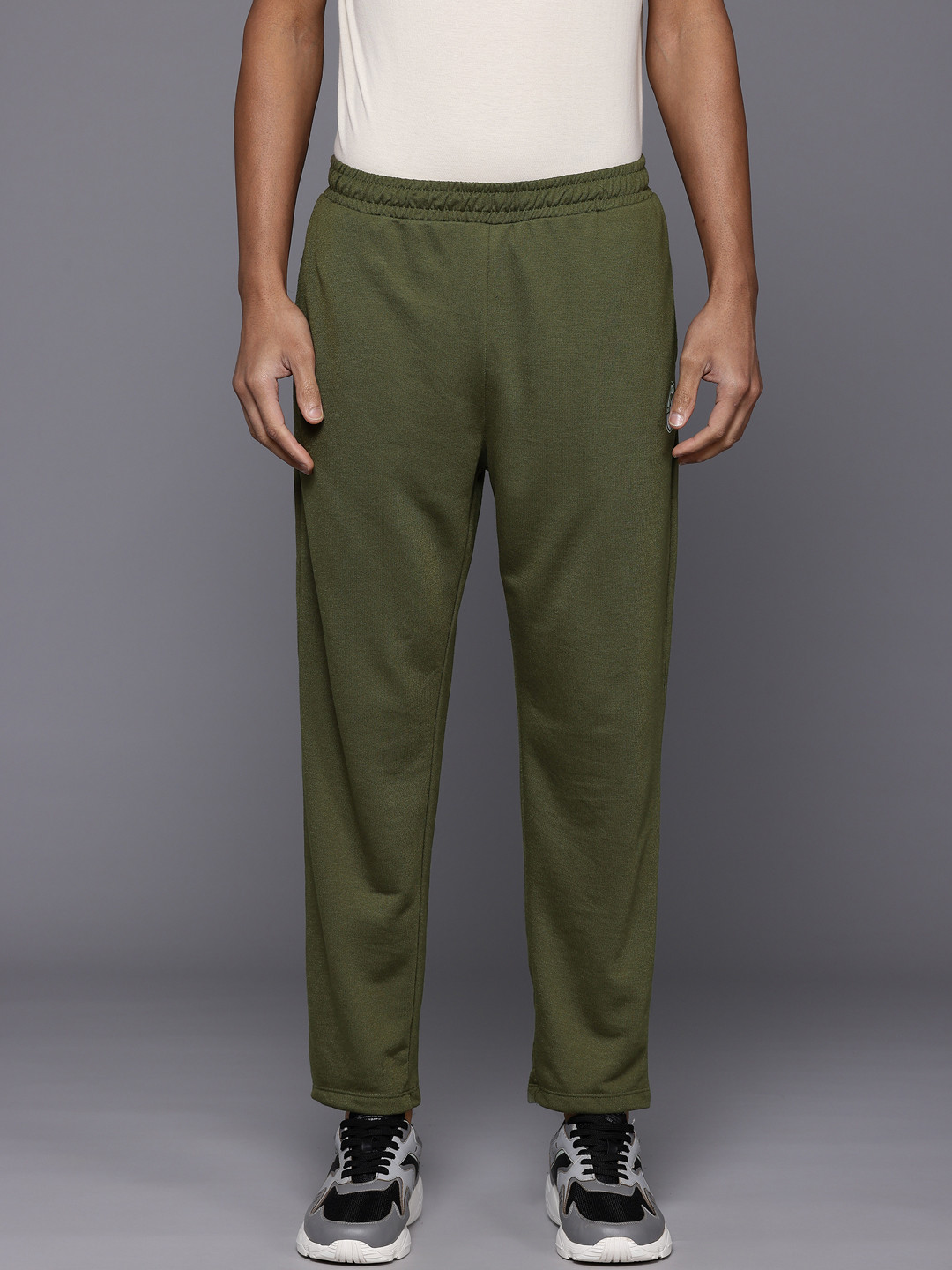 

HRX by Hrithik Roshan Men Regular Fit Lifestyle Track Pants, Olive