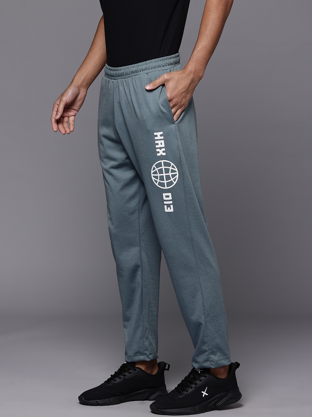 

HRX by Hrithik Roshan Men Lifestyle Track Pants, Grey