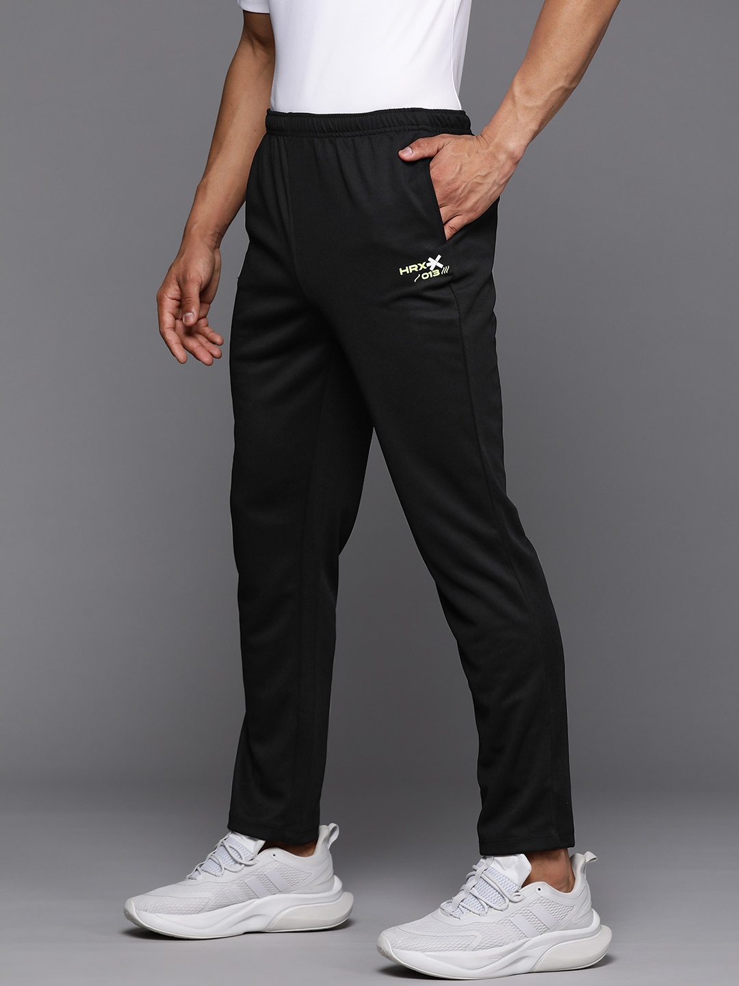 

HRX by Hrithik Roshan Men Regular Fit Lifestyle Track Pants, Black