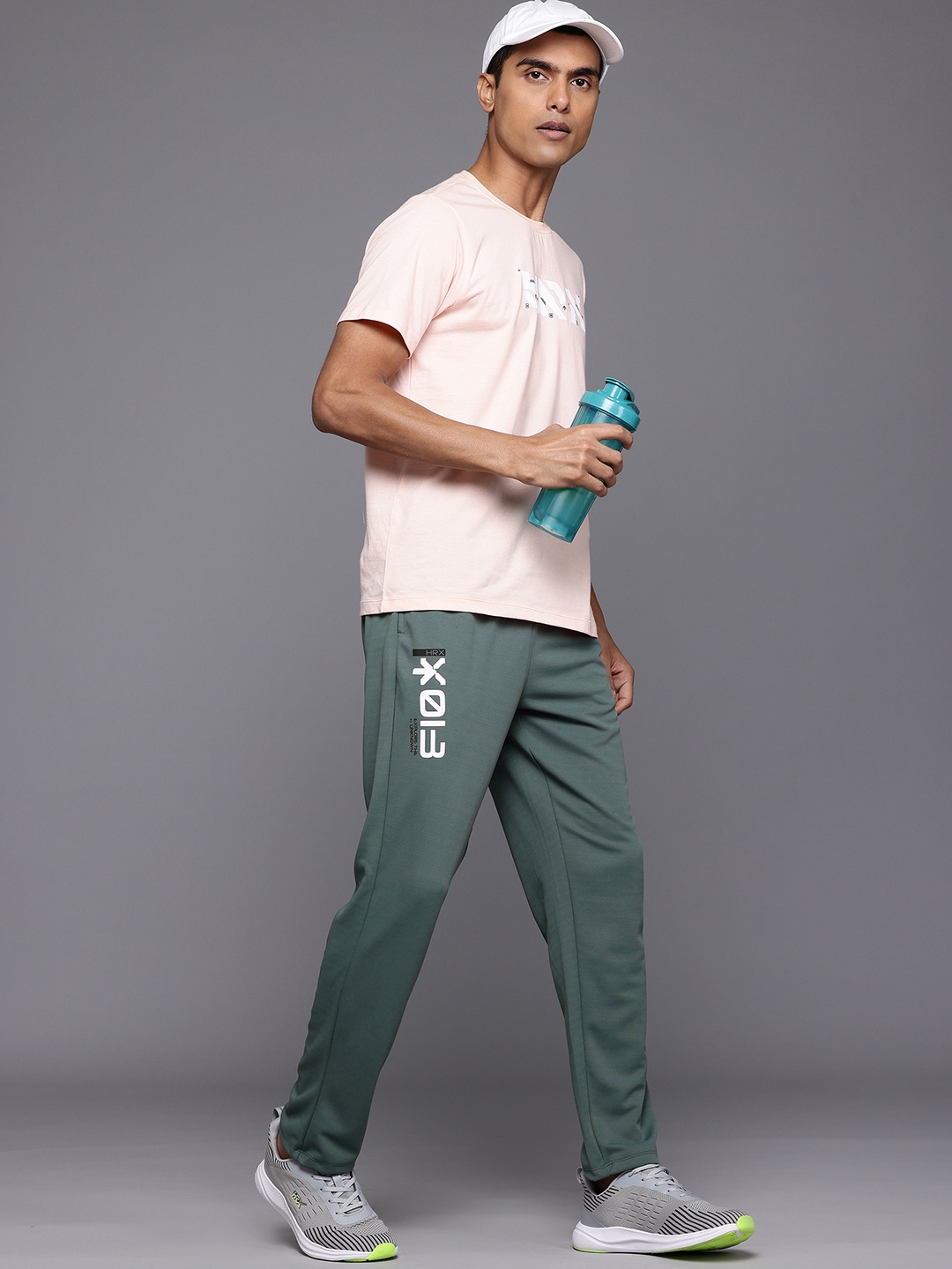 

HRX by Hrithik Roshan Men Branded Typography Lifestyle Trackpants, Green