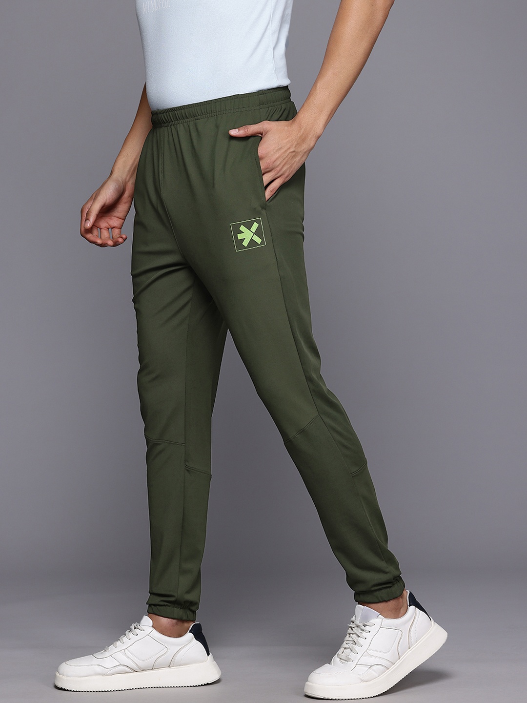 

HRX by Hrithik Roshan Men Lifestyle Jogger Style Trackpants, Green