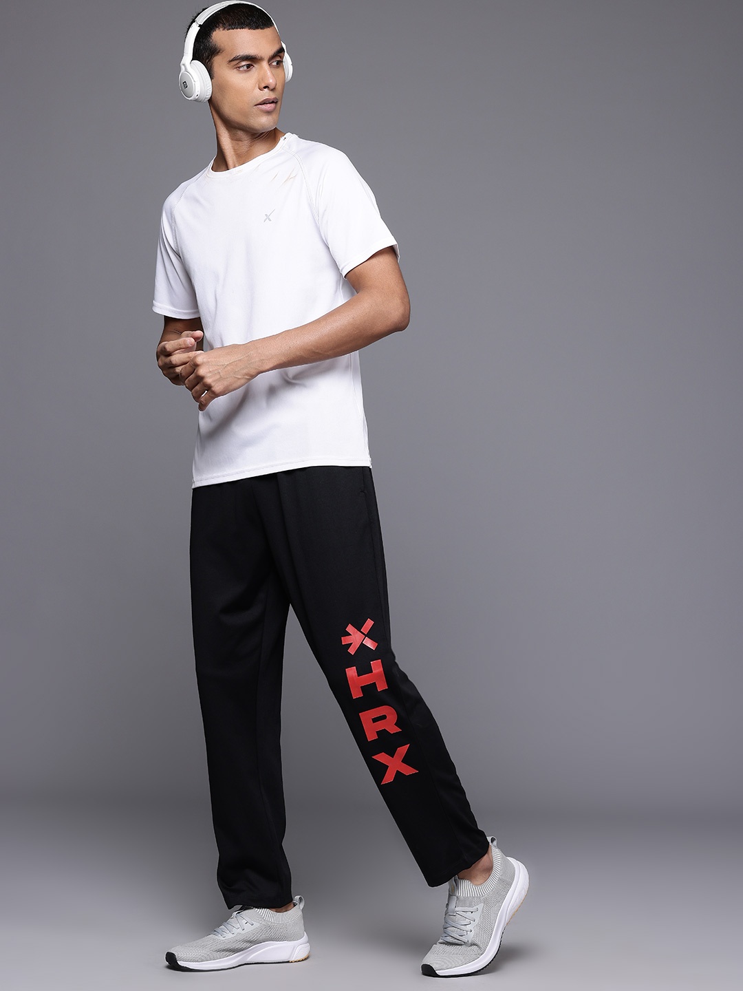 

HRX by Hrithik Roshan Men Printed Lifestyle Track Pants, Black