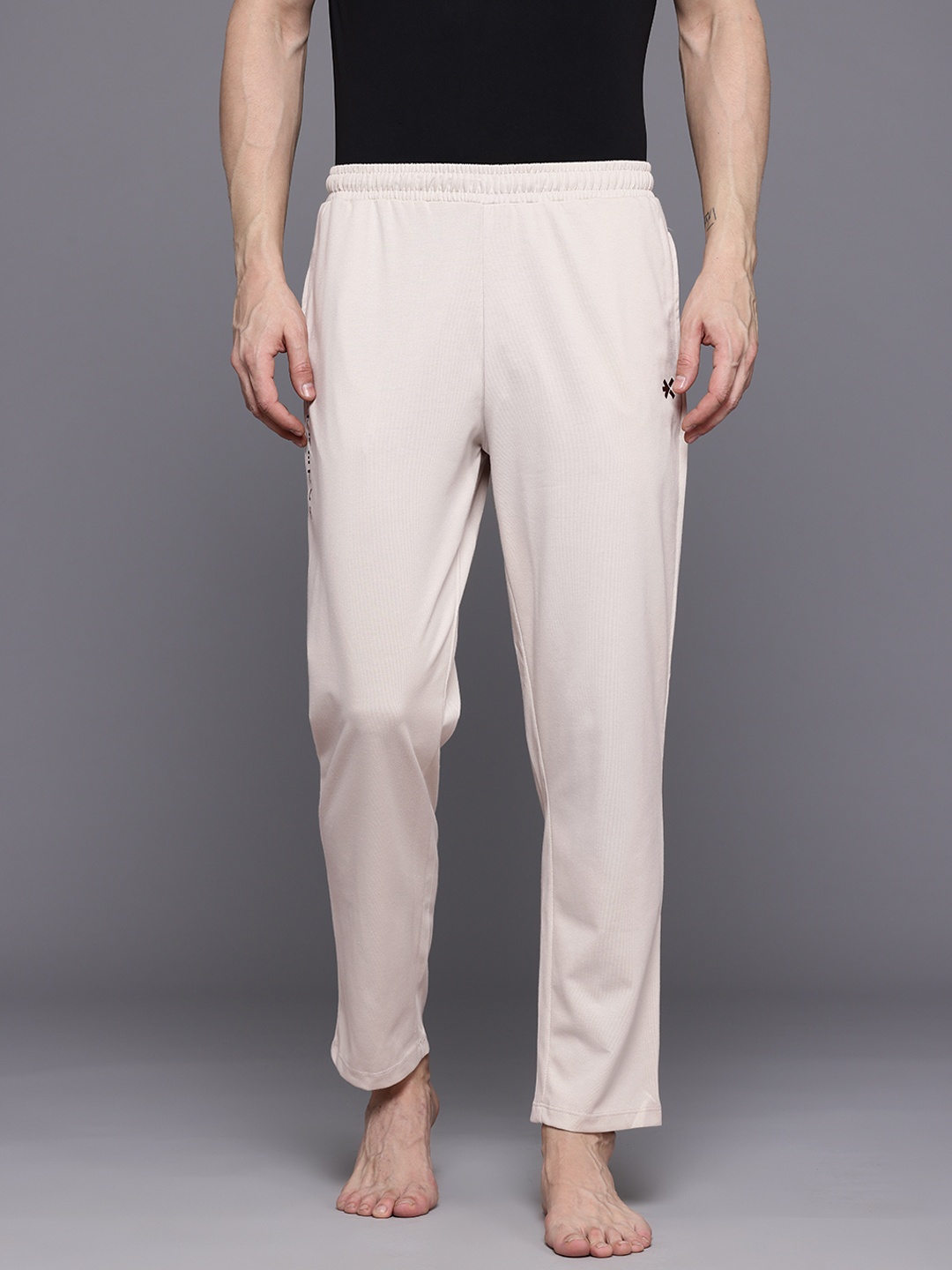 

HRX by Hrithik Roshan Men Lifestyle Track Pants, Cream