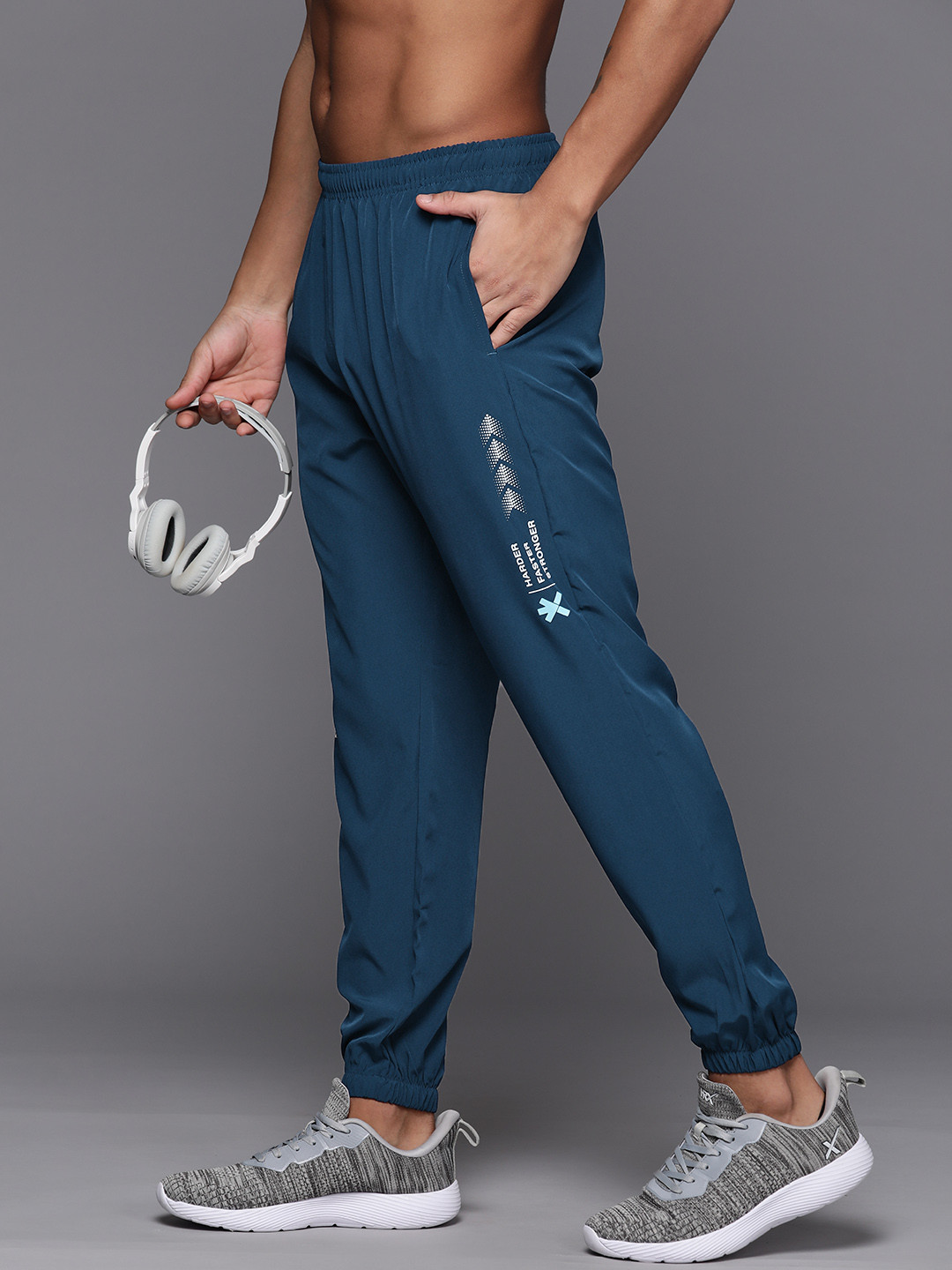 

HRX by Hrithik Roshan Men Printed Detail Running Joggers, Teal