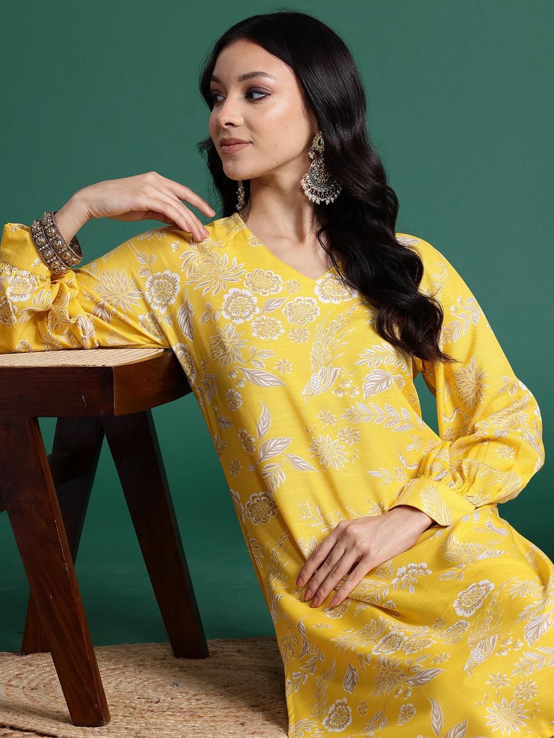 

Sangria Floral Printed Puff Sleeves Straight Kurta & Salwar Set, Yellow