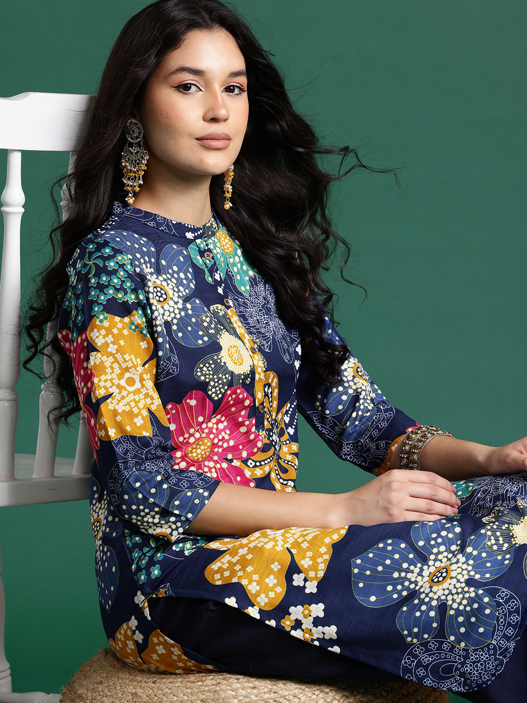 

Sangria Ethnic Motifs Printed Kurta Set, Navy blue