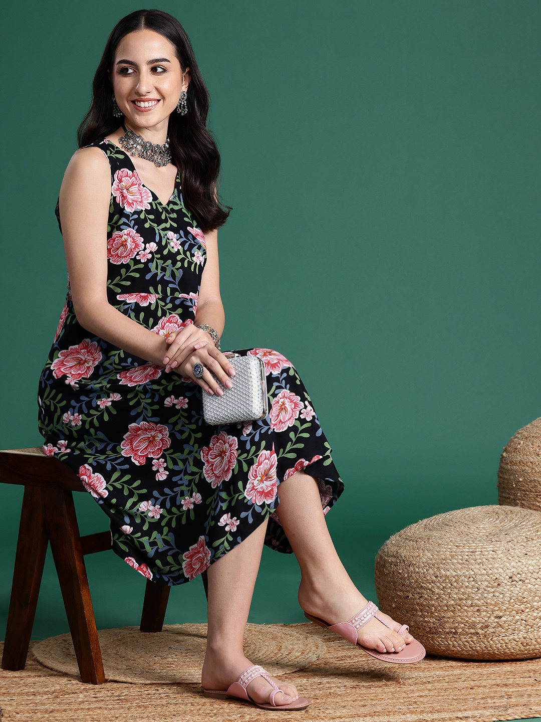 

Sangria Floral Print V-Neck Wrap Dress, Black