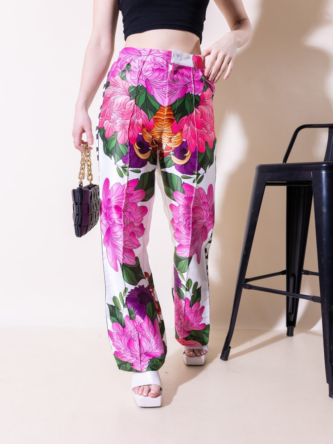 

Stylecast X Hersheinbox Women Pink Floral Printed High-Rise Trousers