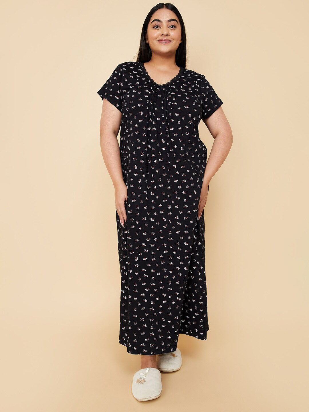 

max Plus Size Floral Printed Midi Nightdress, Black