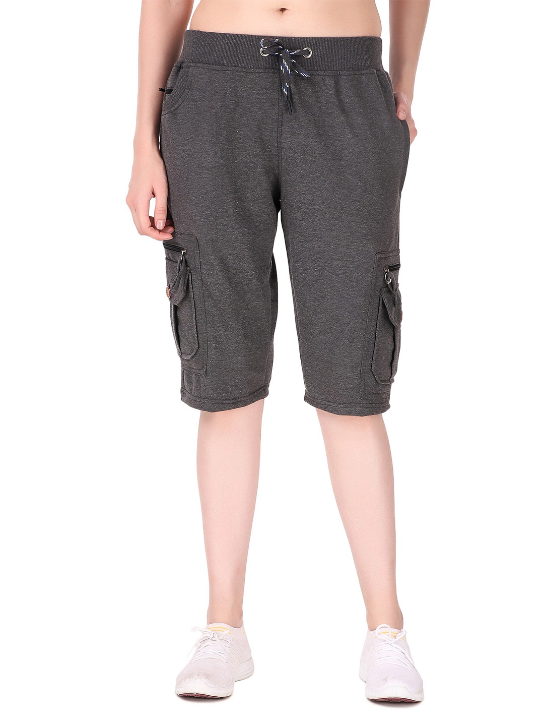 

UZARUS Women Mid Rise Cotton Capris, Grey melange