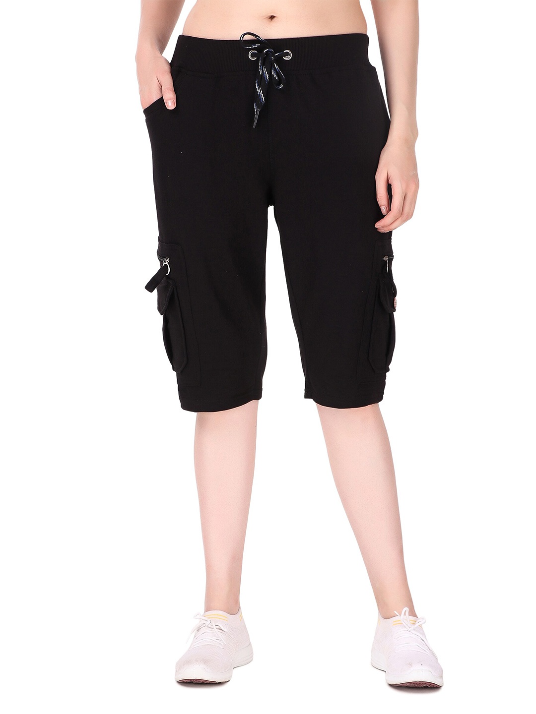 

UZARUS Women Mid Rise Cotton Capris, Black