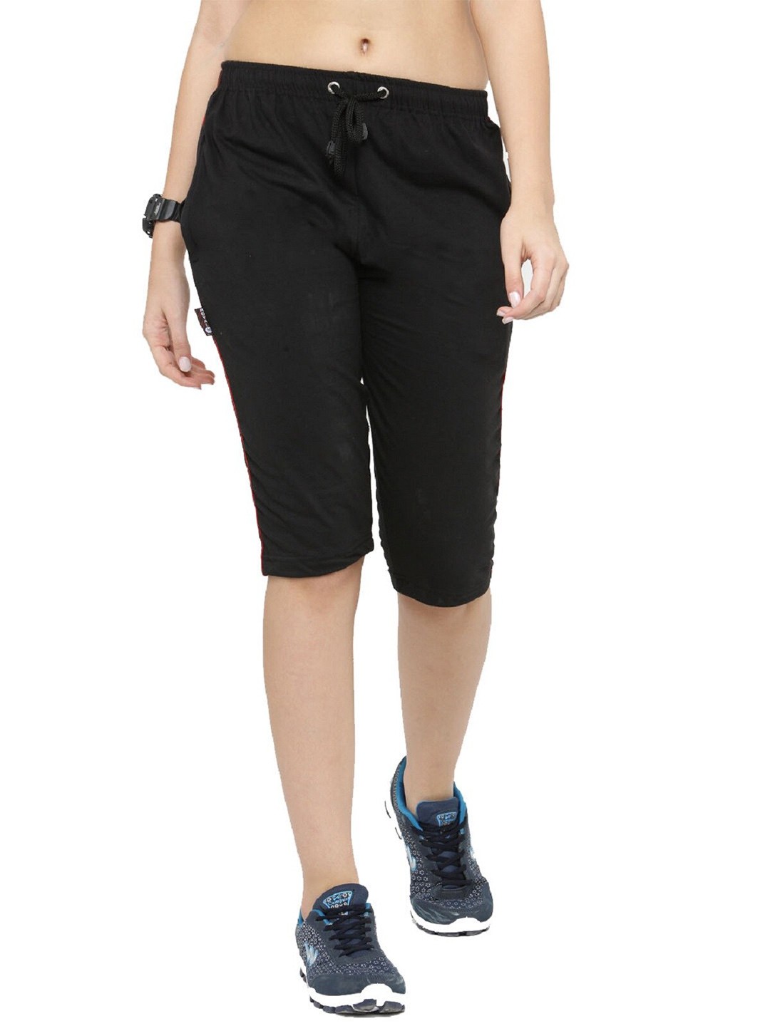 

UZARUS Women Mid-Rise Cotton Capris, Black