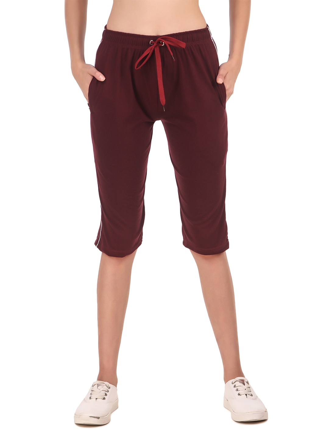 

UZARUS Mid-Rise Cotton Capris, Burgundy