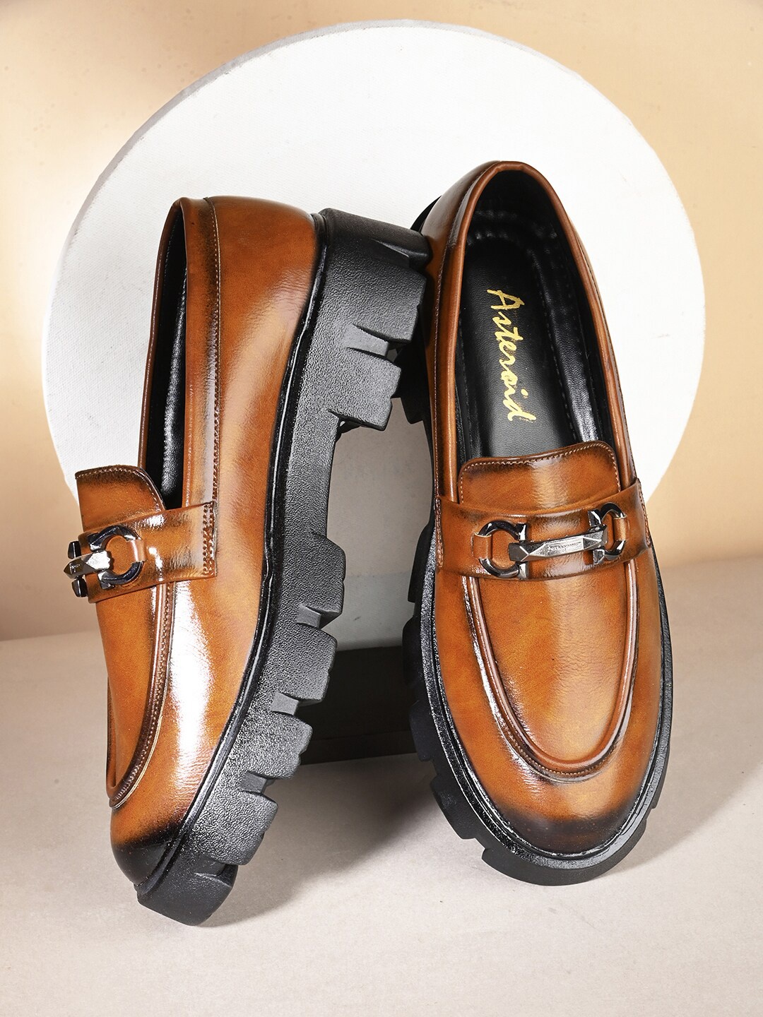 

ASTEROID Men Round Toe Lightweight Horsebit Loafers, Tan