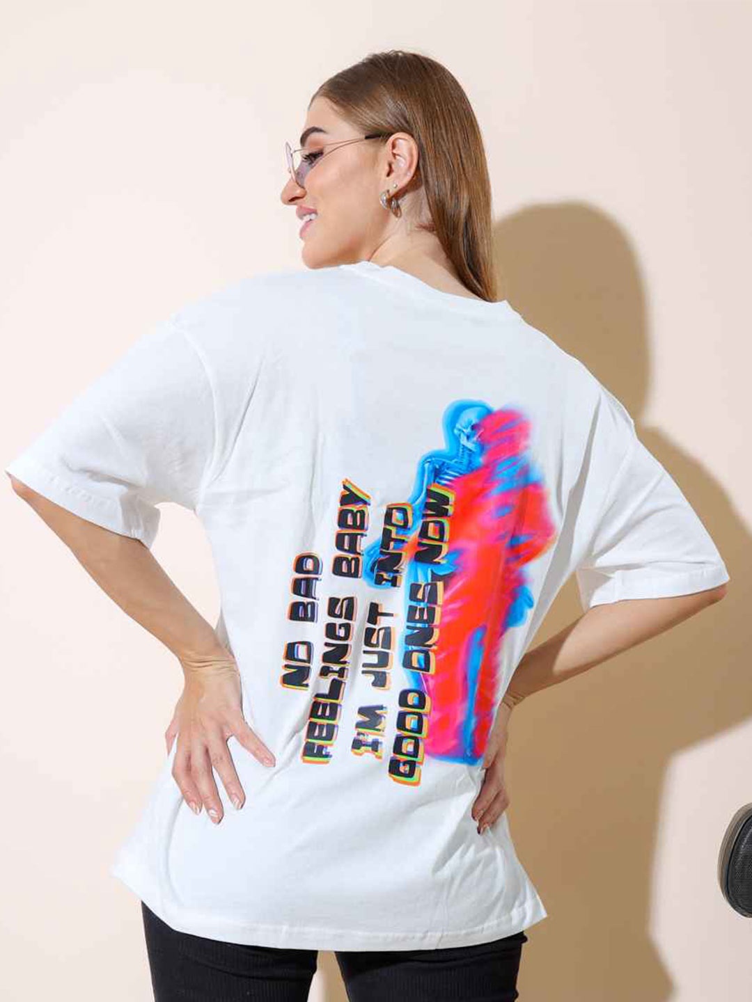 

Stylecast X Hersheinbox White Typography Printed Pure Cotton Relaxed Fit T-shirt