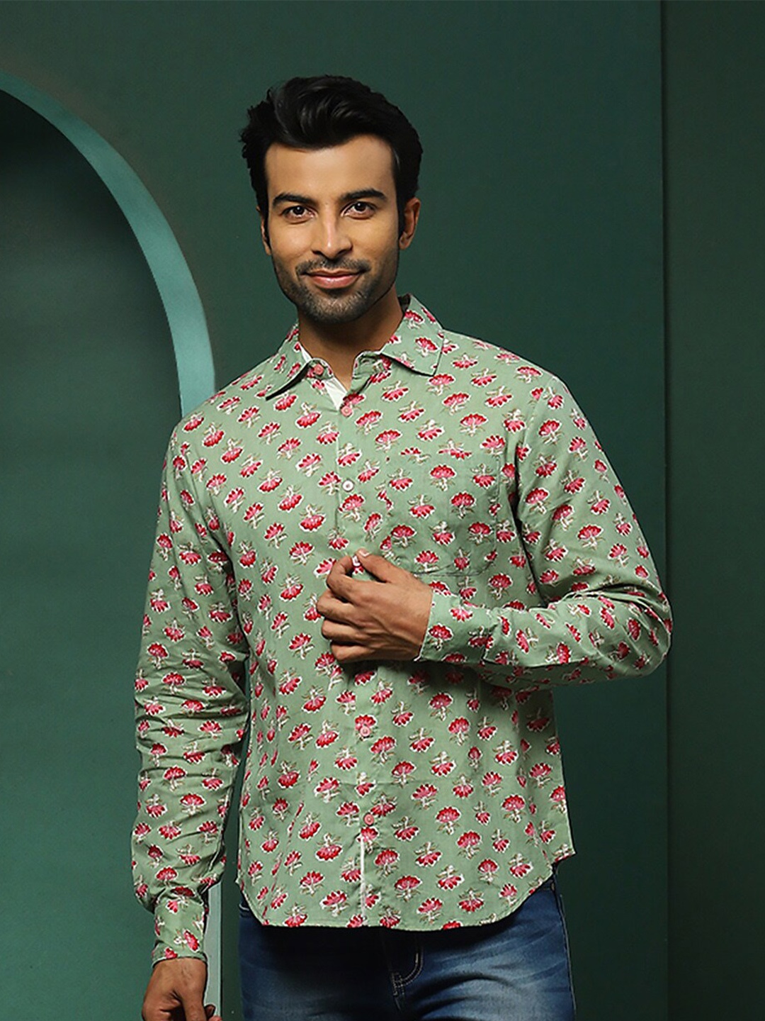 

AKS Floral Printed Opaque Cotton Casual Shirt, Green