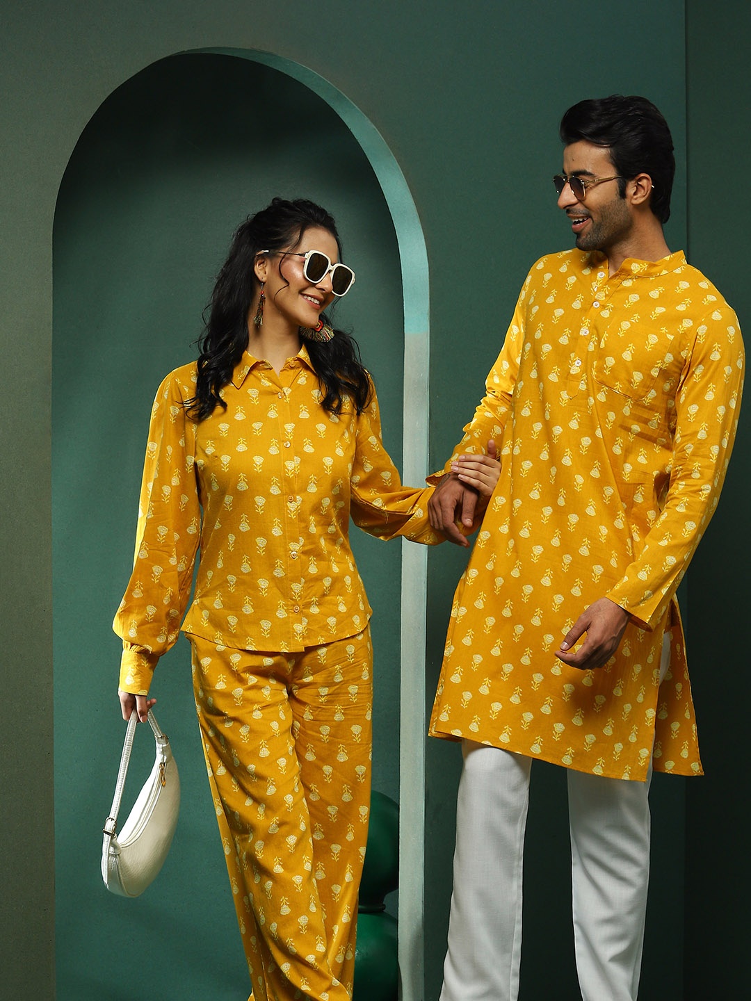 

AKS Ethnic Motifs Printed Mandarin Collar Pure Cotton Straight Kurta, Yellow