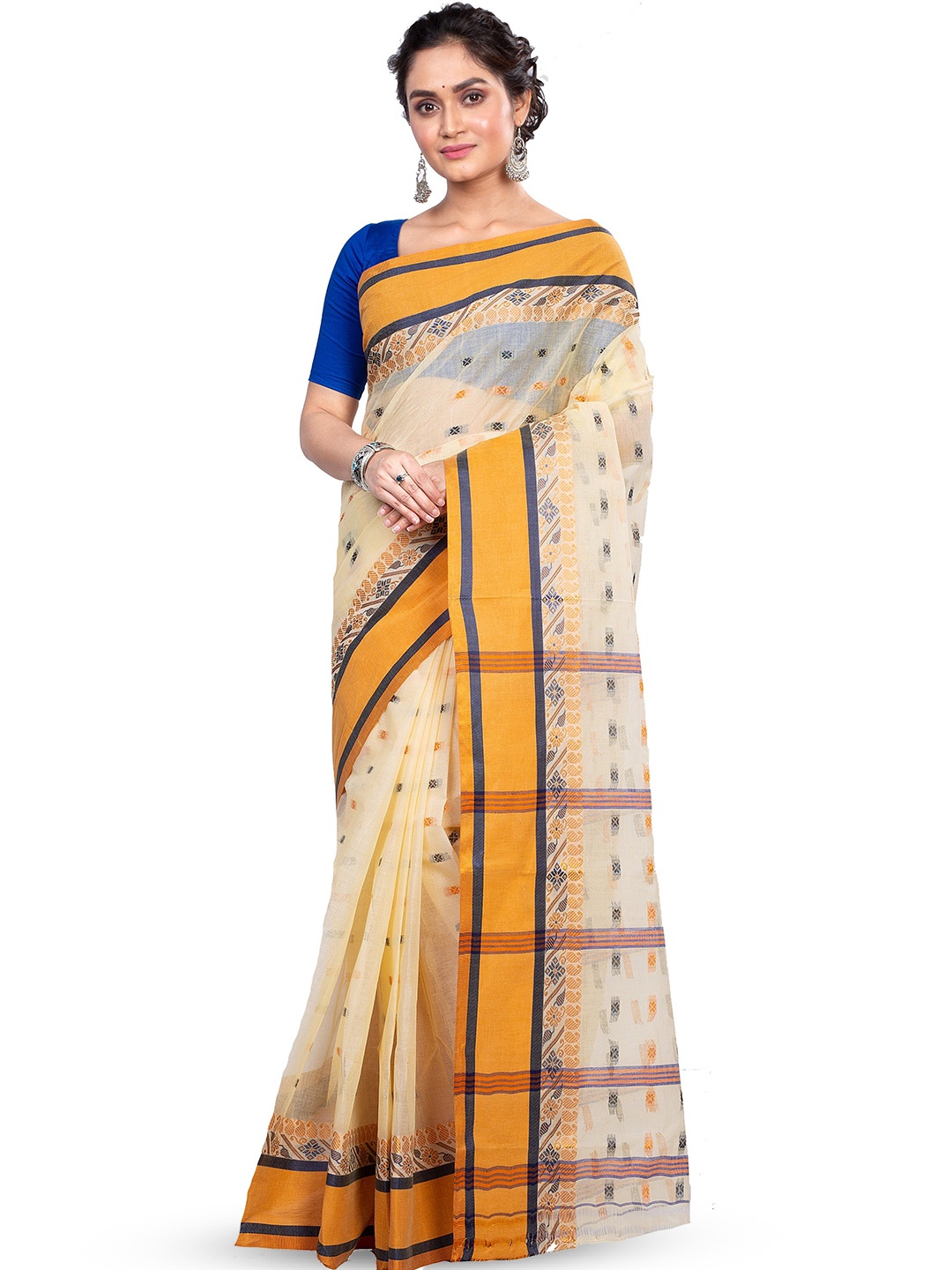 

PuJoy Ethnic Motifs Woven Design Zari Pure Cotton Taant Saree, Off white