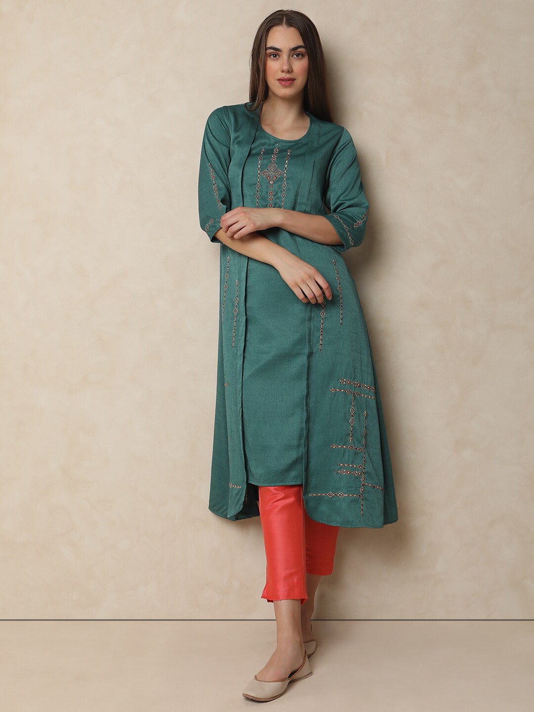 

Indifusion Floral Embroidered A-Line Kurta, Green