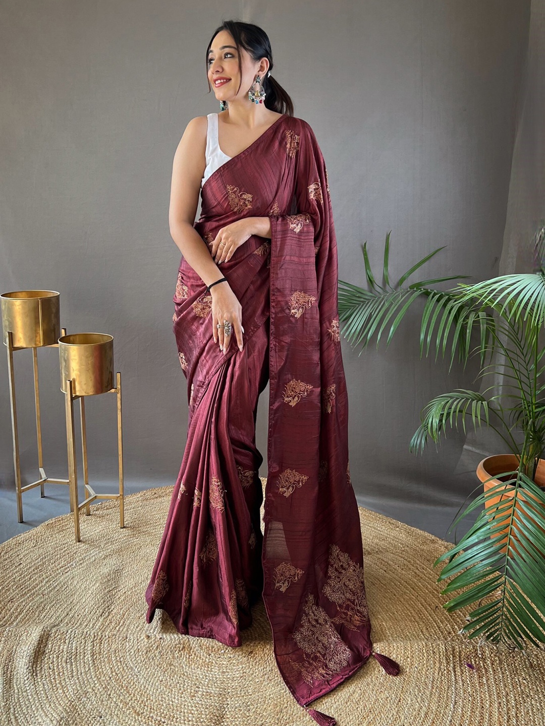 

LeeliPeeri Designer Ethnic Motifs Woven Design Zari Embroidered Saree, Maroon